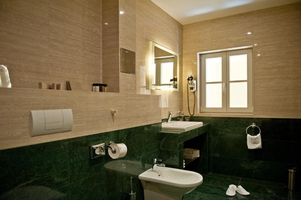 Boutique Mauro 4*