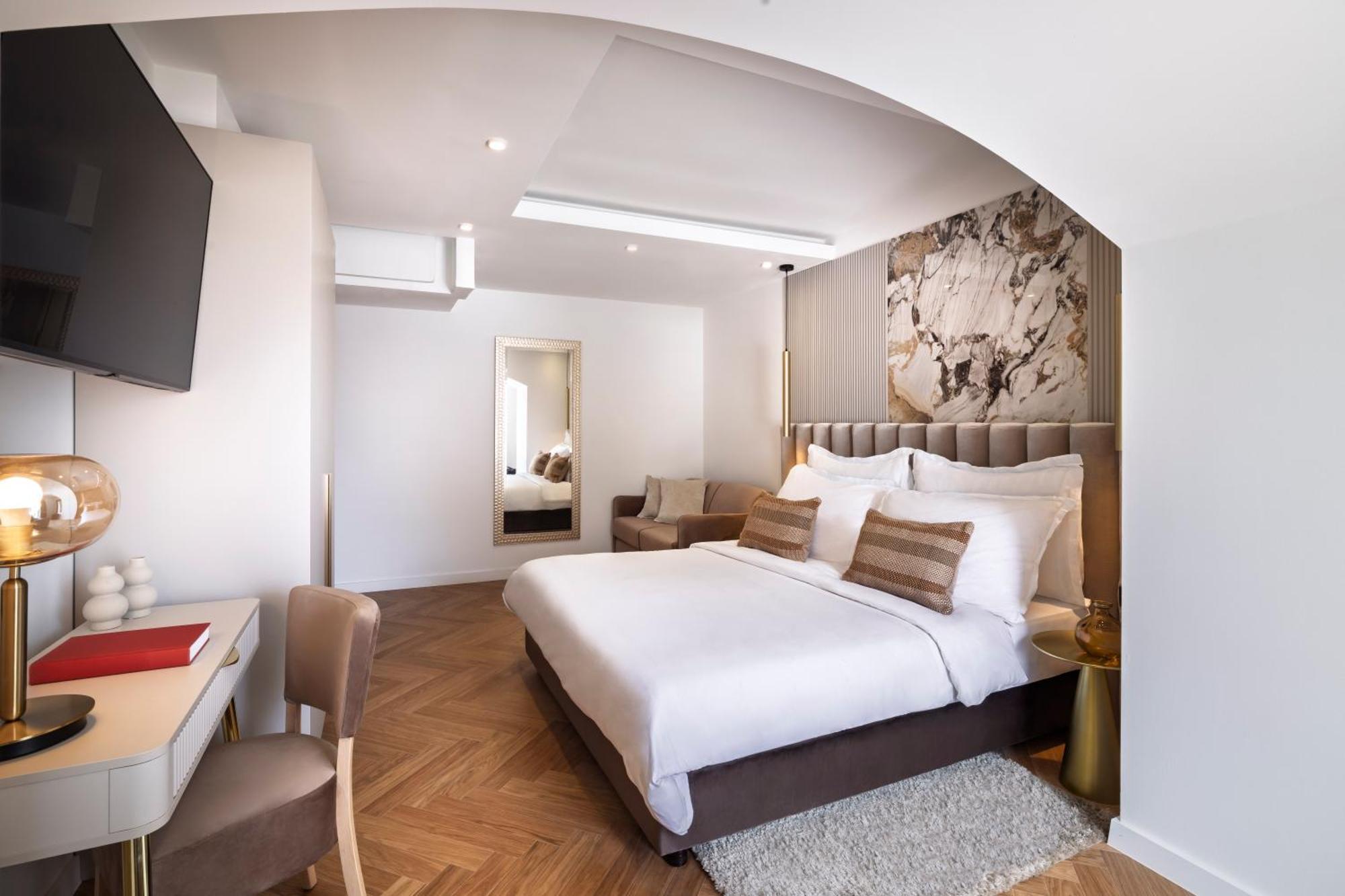 Boutique Mauro 4*